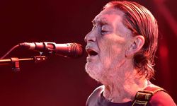 Chris Rea hayatını kaybetti: Dünya efsane şarkıcıya ağlıyor