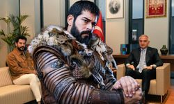 Burak Özçivit'ten Bakan Ersoy'a sürpriz ziyaret: 'Güzel işlere imza atacağız'