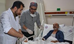 İki hastanın bacaklarından alınan kemik ve deri içeren dokular el ve ayağa nakledildi