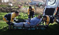 Sağlık ekipleri hayat kurtarmak için zorlu şartlarda saniyelerle yarışıyor