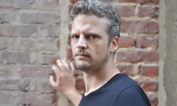 Son Dakika I Kapıyı çaldı, silahı çekti: Yönetmen Seren Yüce evinde vuruldu!