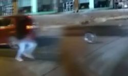 Firari lastiğin peşinden koştu; o anlar kamerada