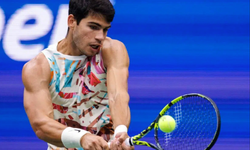 Carlos Alcaraz Avustralya Açık’ta final biletini kaptı