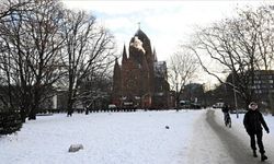 Almanya'da halka 'evden çıkmayın' uyarısı yapılıyor