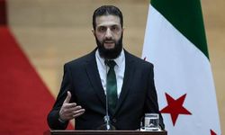 Suriye'de çarpıcı gelişme: Kürtçe ulusal dil, Nevruz resmi tatil oldu