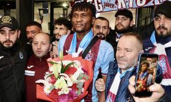 Trabzonspor Chibuike Nwaiwu'yu KAP'tı: Nijeryalı stoper Trabzon'a geldi