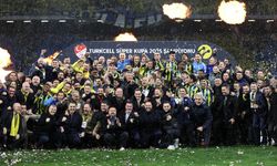 Süper Kupa Fenerbahçe'nin: Galatasaray'ı 2-0'la geçti