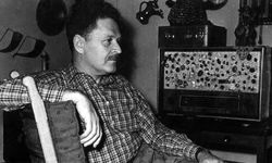 Nazım Hikmet doğumunun 124. yılında 'evinde' anıldı