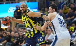 Fenerbahçe Beko, Anadolu Efes'i rahat geçti: 79-62