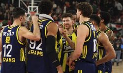 Fenerbahçe Beko, Karşıyaka'ya 36 sayı fark attı