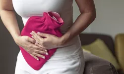 Oruçluyken adet olmak orucu bozar mı? Oruçluyken adet olmak oruca engel mi, oruç bozulur mu?