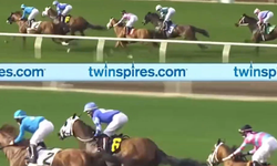 At yarışında 'Mister MMMMM' rüzgarı! Spikerin anlatımı sosyal medyayı salladı