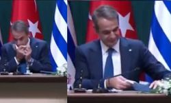 Miçotakis'in burnunu sildiği mendil Yunanistan'ı karıştırdı!