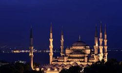 Bugünkü yatsı namazı saat kaçta? 18 Şubat 2026 Yatsı namazı saatleri