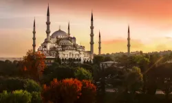 Arefe Günü ne zaman, resmi tatil mi? Arefe Günü yarım gün mü, hangi gün?