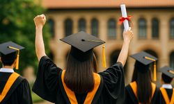 Üniversite süresi kısalıyor mu? YÖK'ten açıklama geldi