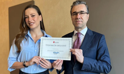 Serenay Sarıkaya’ya devletten özel teşekkür! Vergi ödülü aldı