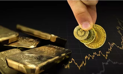 Altın fiyatlarında sert düşüş! Fed beklentisi piyasayı sarstı, ons ve gram altın çakıldı