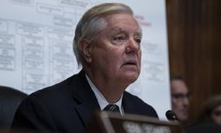 Trump'a yakın senatör, İran sonrası hedefi açıkladı: 'Günleri sayılı'