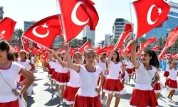 23 Nisan gösterileri iptal mi oldu? Bu sene 23 Nisan okullarda kutlanacak mı?