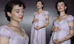 Melike Şahin müjdeyi sahnede verdi! Ünlü şarkıcı anne oluyor