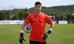 Beşiktaş genç yaşta milli olmuş ismin peşinde!