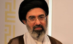 İngiliz basınından flaş Hamaney iddiası! 'İran dini liderinin yüzü tanınmaz halde'