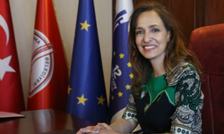 Yıldız Ünsal kimdir? CHP'li Karşıyaka Belediye Başkanı Yıldız Ünsal kaç yaşında, aslen nereli?