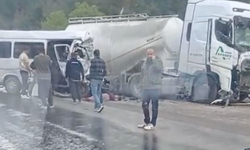 Antalya-Isparta karayolunda korkunç Kaza: 7 ölü, 7 yaralı