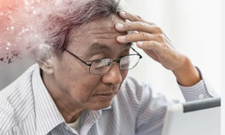 Alzheimer’da ilaç dışı devrim: Beyninizi fiziksel uyarılarla destekleyin!