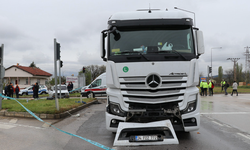 Amasya'da kavşak faciası: Otomobilden fırlayan 10 aylık bebek öldü