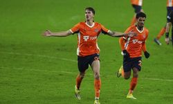 KANARYA TÜRK BİR FORVET DE ALACAK