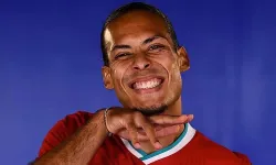 Virgil Van Dijk gözünü Galatasaray’dan alamıyor! Derbi sonrası bakın ne yaptı