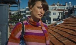 Serenay Sarıkaya'lı Kimler Geldi Kimler Geçti 3. sezonuyla Netflix listelerine hızlı girdi!