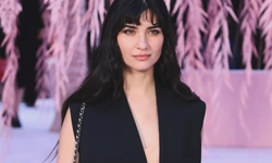 Tuba Büyüküstün Saint-Tropez’de göz kamaştırdı! Dünya yıldızlarıyla aynı karede