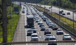 Tatilciler dönüşe geçti: Yollarda trafik yoğunluğu yaşanıyor
