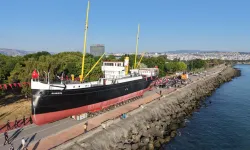 Bandırma Vapuru karadan yürütülüyor! Yeni yerine taşınmaya başlandı