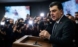 Siyasette hareketli saatler: Zeynel Emre'den yeni parti için flaş açıklamalar!