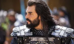 Akın Akınözü’nü böyle görmediniz! Sultan olmak için 5 ay boyunca neler yaptı neler