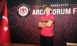 Çorum FK'den yeni transfer: Bosna Hersekli milli futbolcu Ermin Mahmic kadroya katıldı!