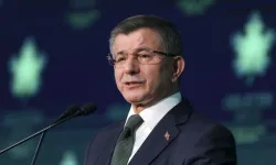Türk siyasetinde bir dönem kapandı! Ahmet Davutoğlu’nun partisi resmen feshedildi