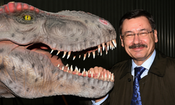 Melih Gökçek’in Ankapark faturası ortaya çıktı: 246 dinozora 2,7 milyon dolar ödendi