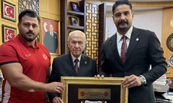 Ankara'da sürpriz kabul: Devlet Bahçeli, Taha Akgül ile bir araya geldi!