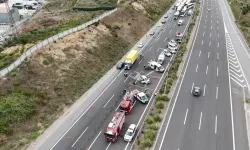 Kuzey Marmara Otoyolu'nda can pazarı! Otomobil ile kamyon çarpıştı: 2 ölü, 6 yaralı