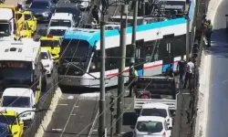 Kabataş - Bağcılar Tramvayı raydan çıktı! Olay yerine ekipler sevk edildi