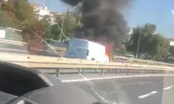 İstanbul'da sahil yolunda korkutan yangın! Avrasya Tüneli trafiğe kapandı