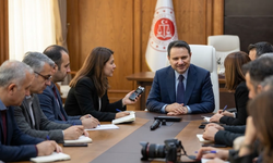 Bakan Gürlek adliye muhabirleriyle bir araya geldi