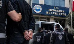 Menderes Belediyesi'nde deprem sürüyor: 7 şüpheli daha tutuklandı