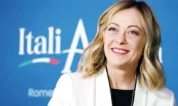 İtalya Başbakanı Giorgia Meloni tarihe geçti! 10 bin kişiyle rekor kutlaması