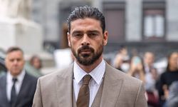 İç çamaşırını değiştirmek isterken olanlar oldu! Michele Morrone paparazzilere yakalandı